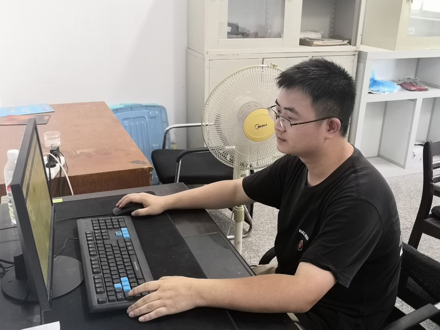 2022年度吕氏贵宾会医药优秀科技奋斗者——雷智斌