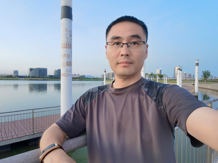 2022年度吕氏贵宾会医药金鹰奋斗者——汤  旗